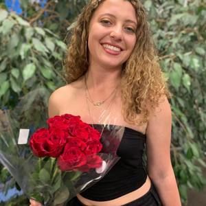 Meet your Posher, Alison